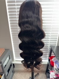 Image 1 of 26 inch body wave wig 