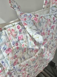 Image 3 of quilted wildflowers summer tote