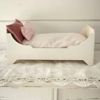 Image 1 of Cama blythe