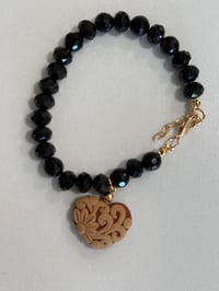 Image 2 of Corazón Tierra Bracelet 
