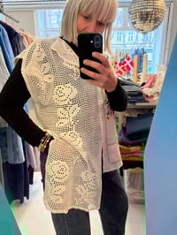 Image 13 of Daisy shirt, white (one size)