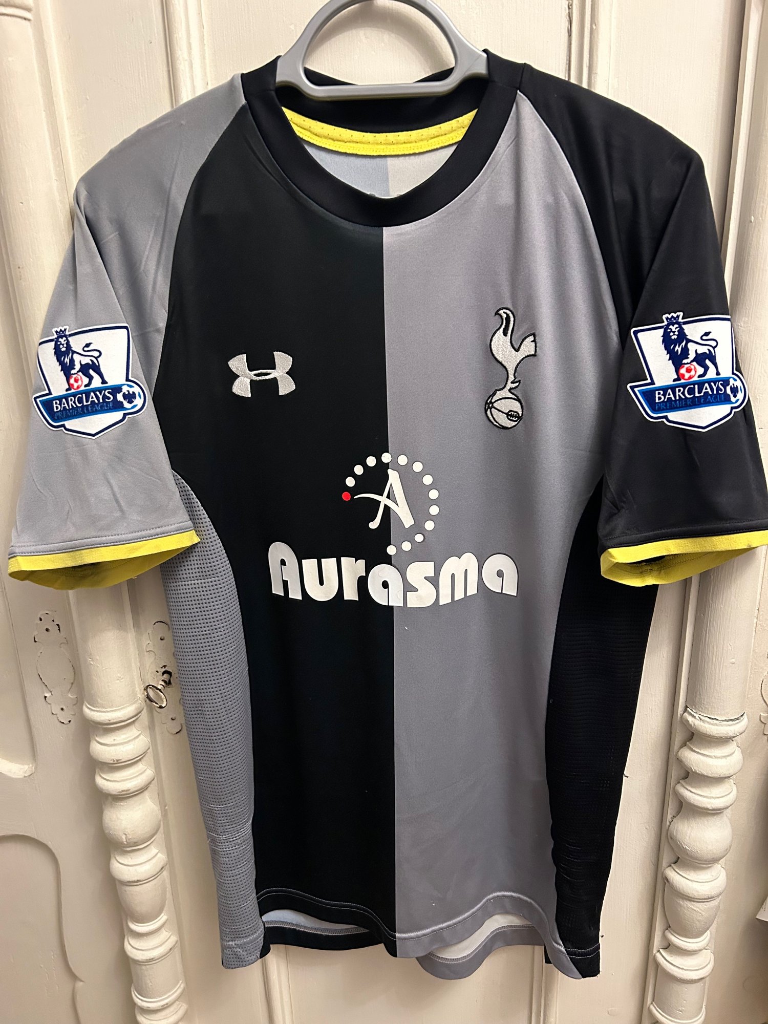 Image of Tottenham Hotspur “BALE 11” 2012/13 Third Shirt + patches (S)