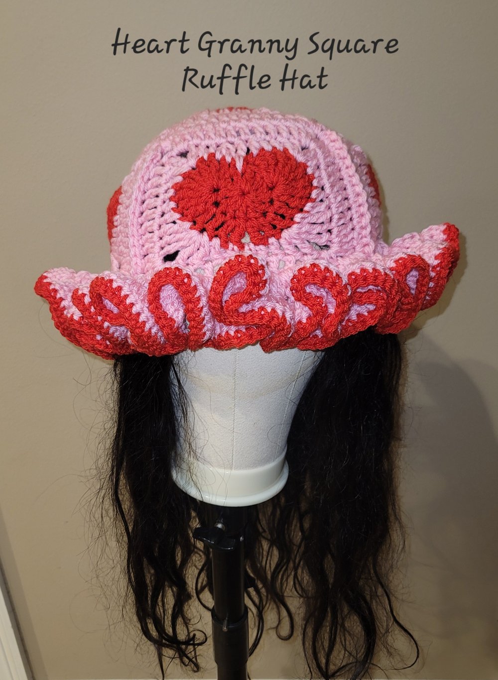 Image of Heart Granny Square Ruffle Hat 