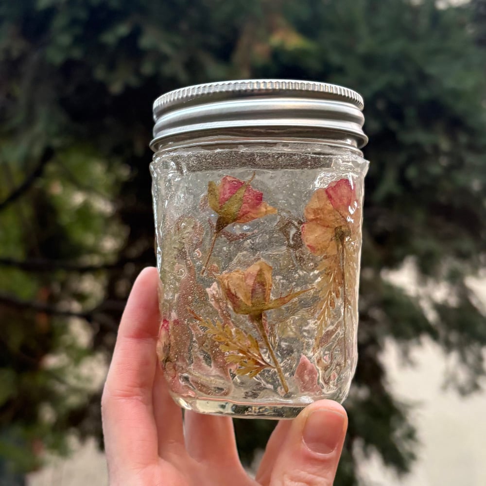 Image of floral 8oz rose jar