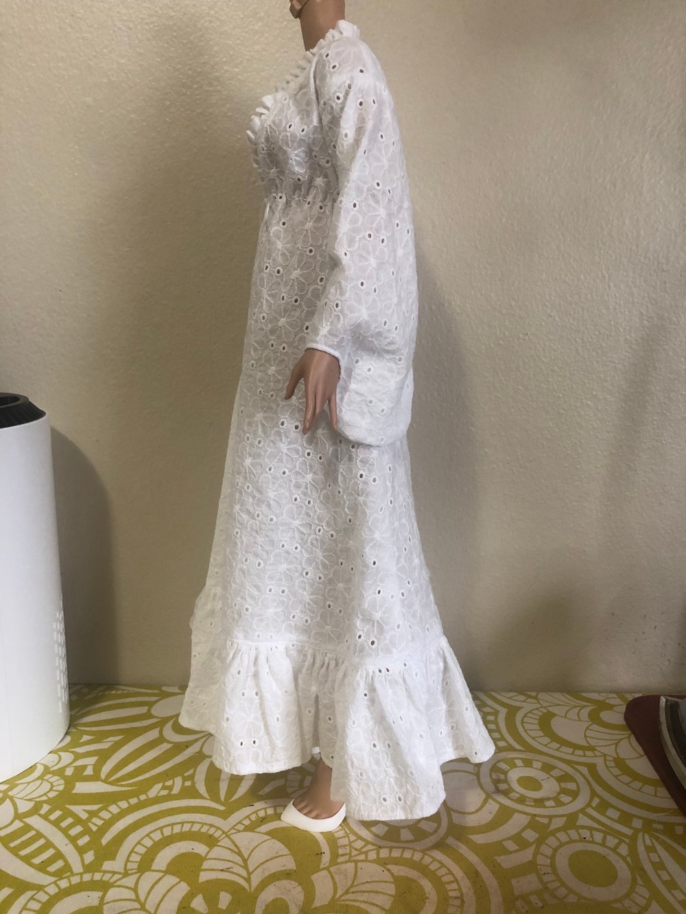 White Floral Maxi Dress: Feeple60