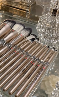 Image 4 of Gold 10 Piece Makeup Brush set