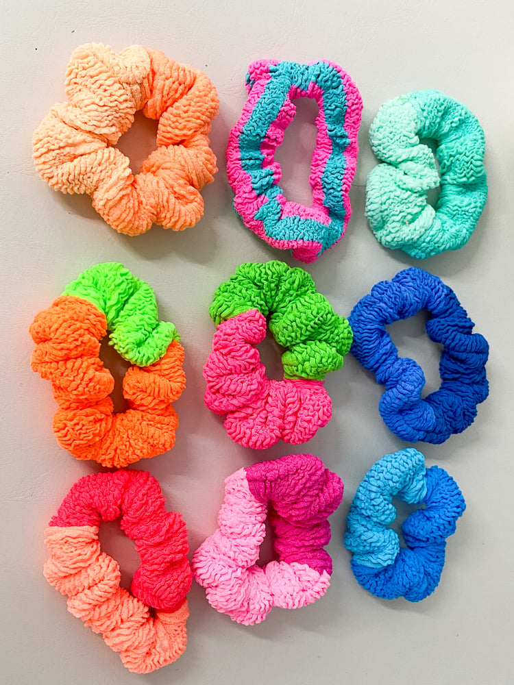 Image of Two Tone Crinkle Scrunchies 