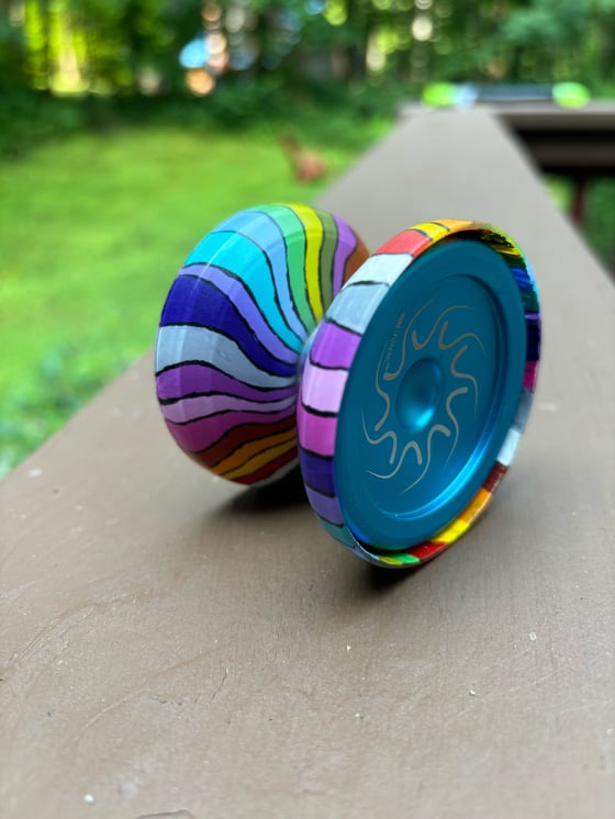 Image of 9 Dragons Rainbow Paintec Yo-Yo