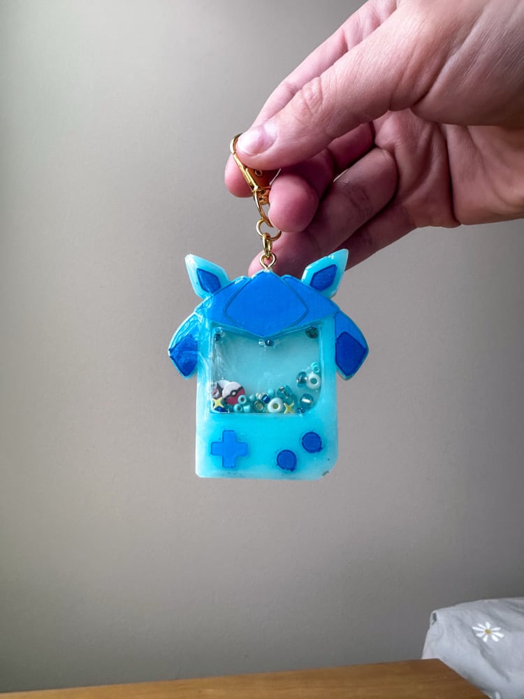 Image of Blue Water Poke Custom Resin Shaker Keychain