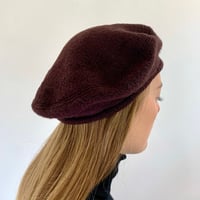 Image 2 of Edie wool beret aubergine