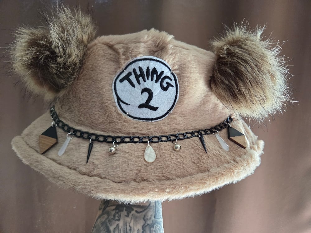 Image of Thing 1&2