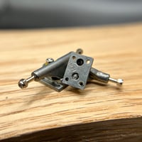 Image 5 of 29mm Dual Bearing Trucks