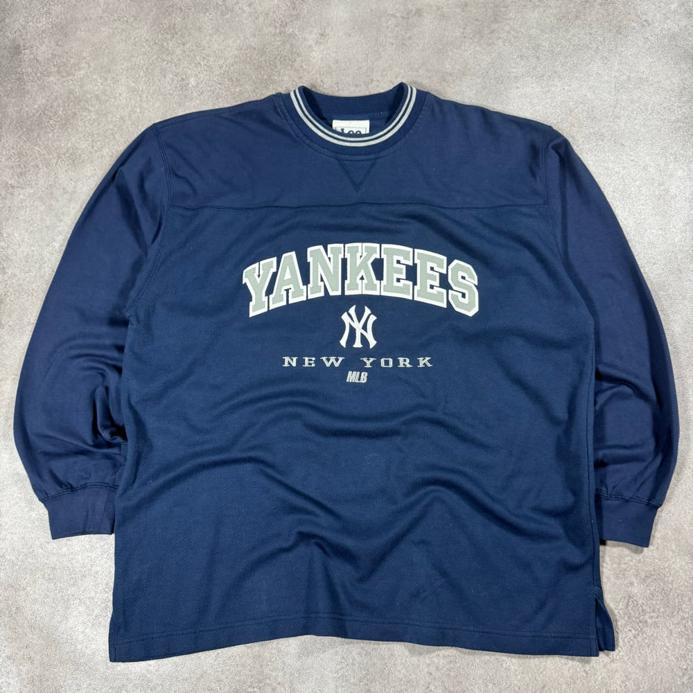 Image of Lee Sports New York Yankees Sweatshirt, Size Large