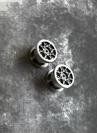 Image 3 of OCULUS | Ear Tunnels