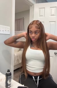 Image 4 of Brown Highlights 28inch 13x4