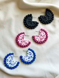 Image 2 of Talavera Round Hoops (Black, Blue, Fuchsia)