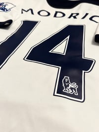 Image 10 of Tottenham Hotspur “MODRIĆ 14” 2010/11 Home Shirt + patches (L)