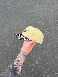 Image 2 of TRI TONE CREAM BRIM HOUSTON ASTROS CUSTOM FITTED CAP