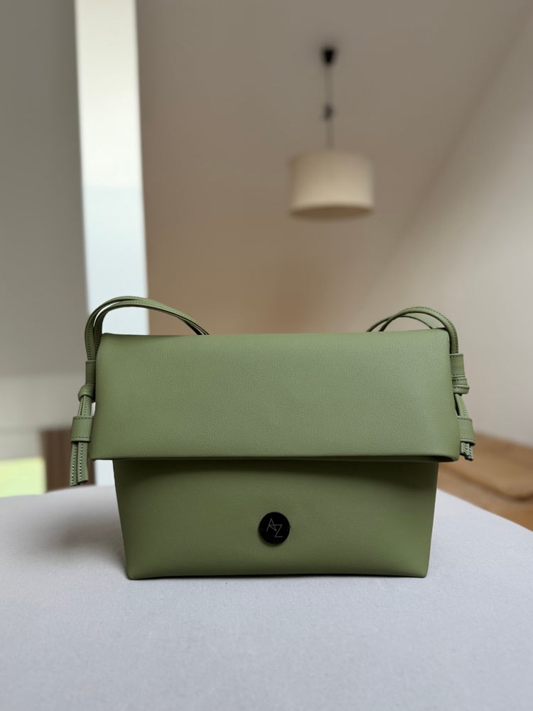 Image of Folded 2in1 bag olive