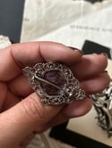 Broche en filigrane d'argent et imitation d'amethyste en verre, Fin XIXeme siecle