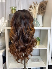 Image 14 of Vente flash BALAYAGE Miel choco  18’ closure 5x5 HD copy