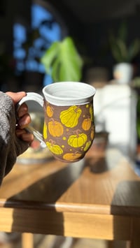 Image 7 of Pumpkin mug 06