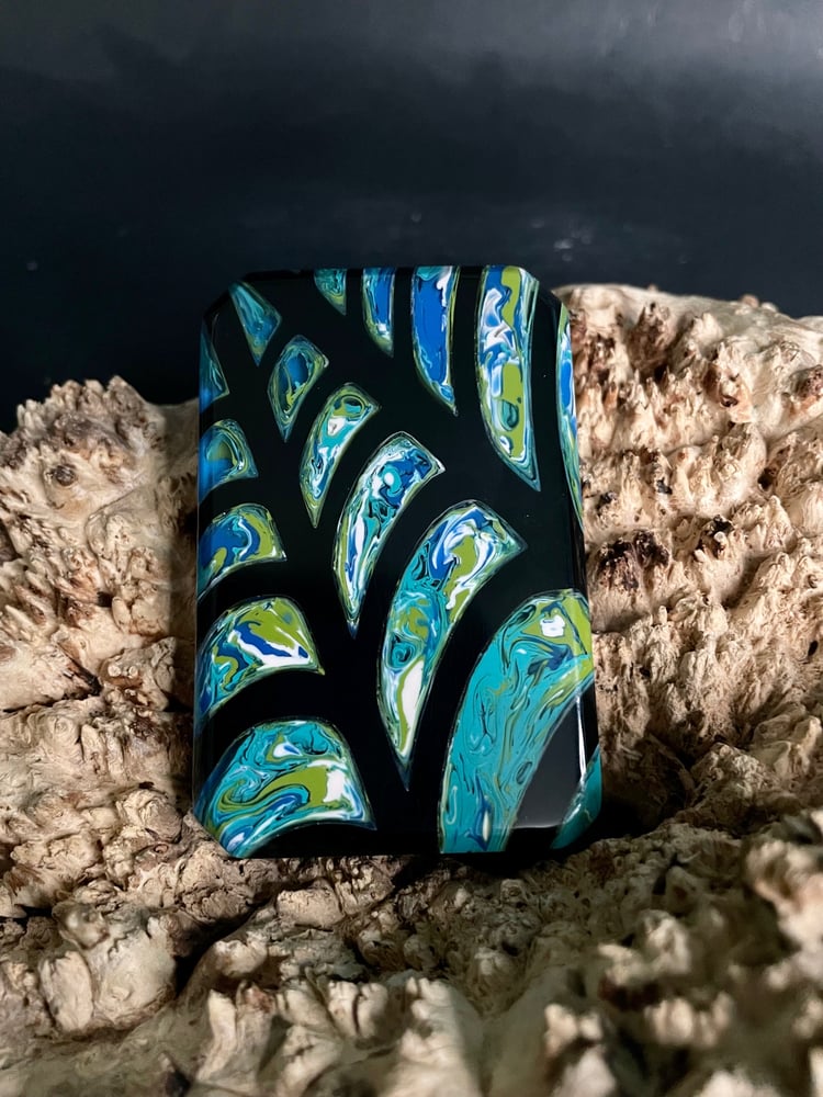 Image of @Kaoticartworks Resin & Carbon Fiber Worry Stone