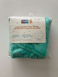 Image 2 of Green Pooh blanket 