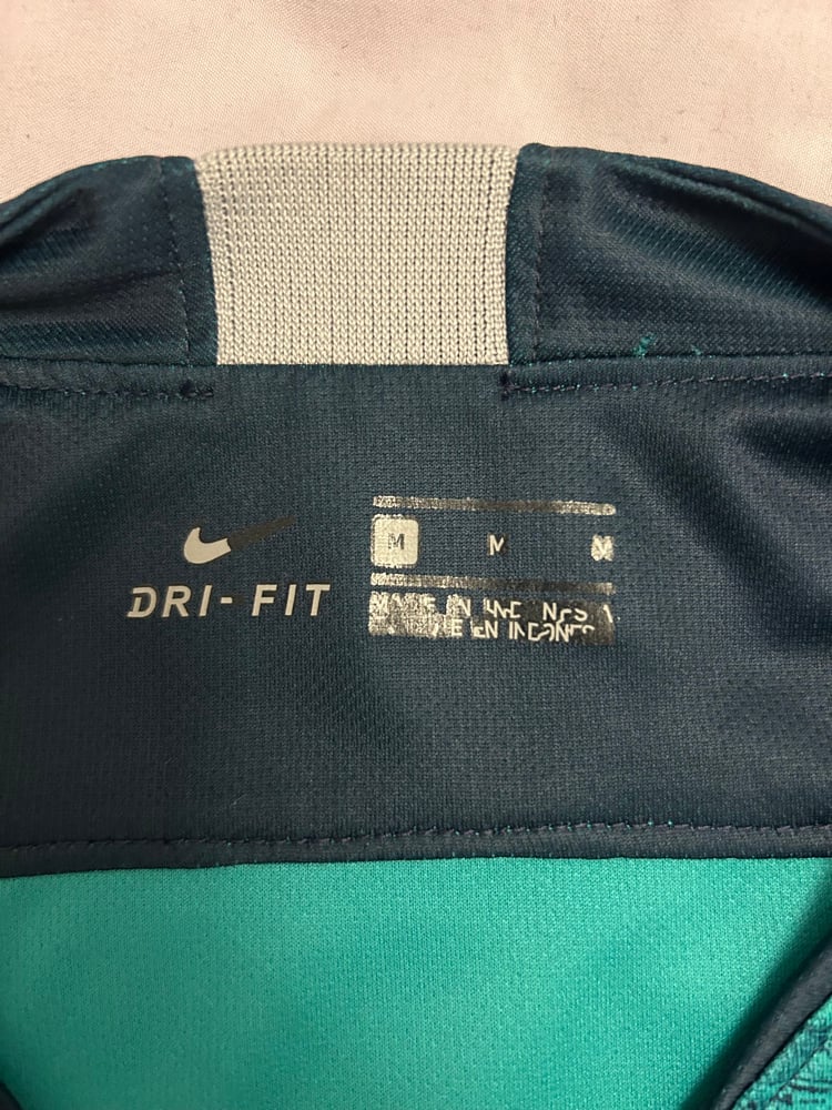 Image of Tottenham Hotspur “LUCAS 27” 2018/19 Third Shirt + patches (M)