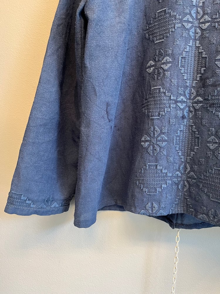 Image of Blue shirt (medium)