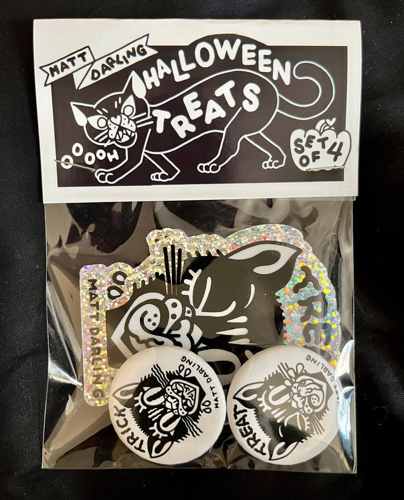 Image of Trick or treat button+sticker set