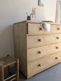 Image 3 of Bridget, la commode anglaise 