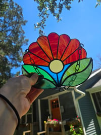 Image 2 of Stained glass large Red Daisy