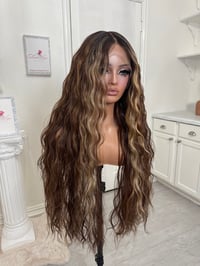 Image 4 of Highlights wavy (ready to ship) 