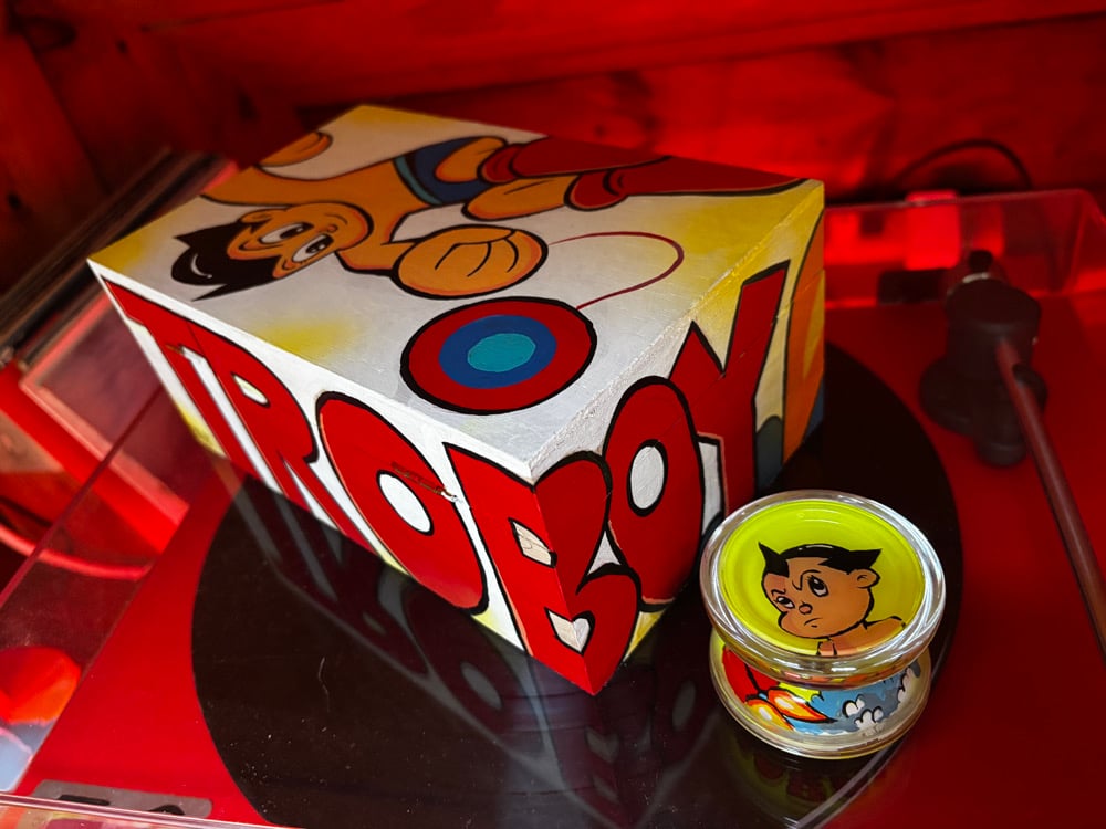 Image of Astroboy Duncan Freehand One with wood box