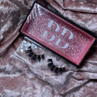 Image 3 of Lover Girl Lash.