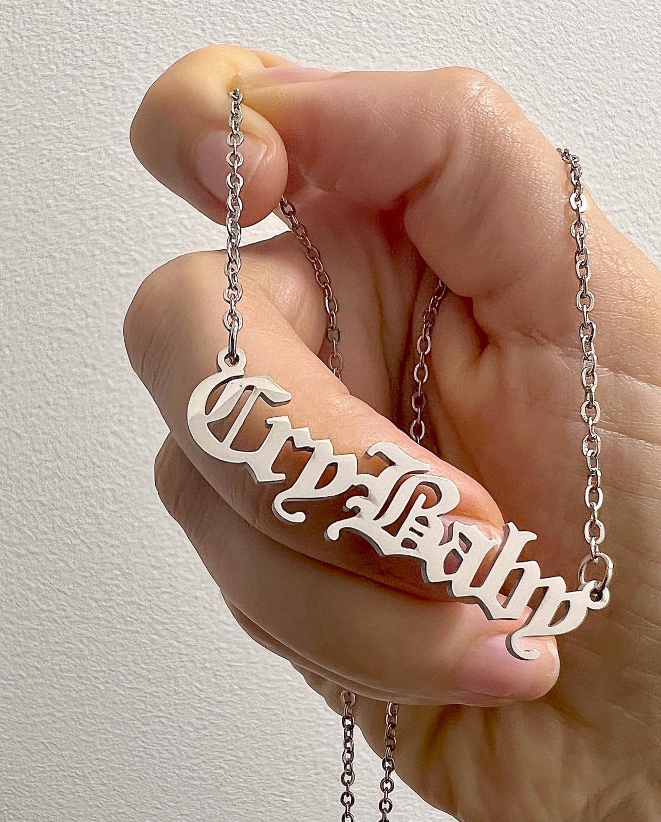 Crybaby nameplate online necklace