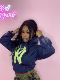 Image 2 of Ashton-Top