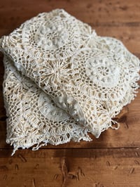 Image 5 of Antique Lace Layer {28x32}
