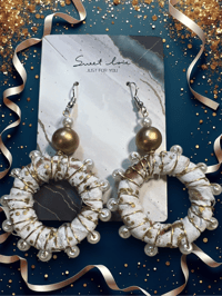 Pearly Dangle Earrings
