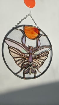 Image 4 of Praying to the sun