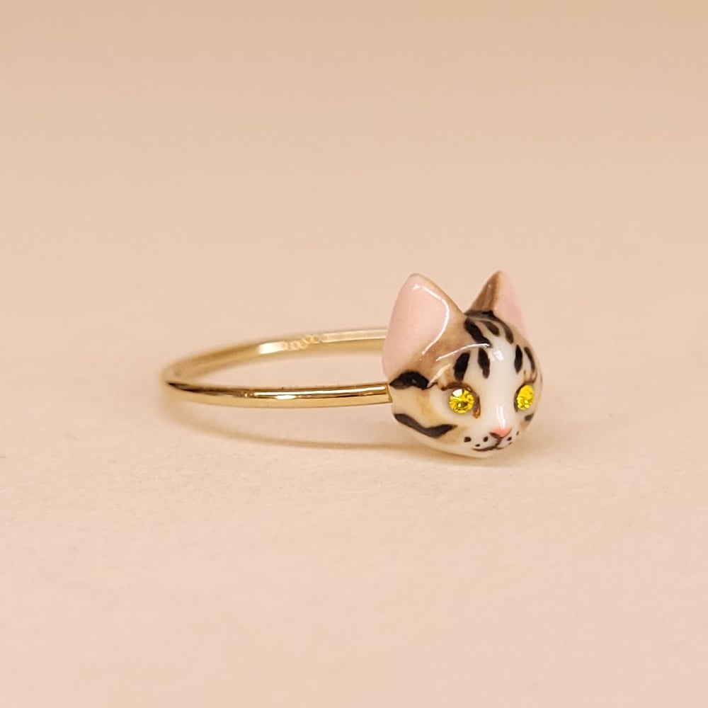 Image of Brown Tabby Porcelain & Gold Filled Cat Ring