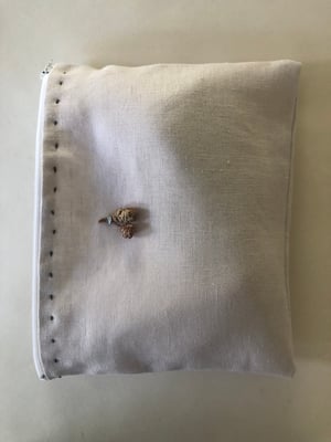 Image of Théa pale lavender linen pouch with vintage detail 