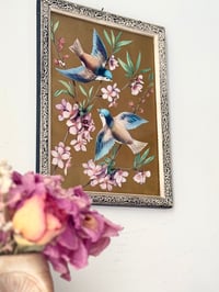 Image 3 of Cadre aux oiseaux et fleurs