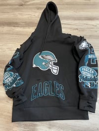 Small Eagle black sleeve destroyed hoodie