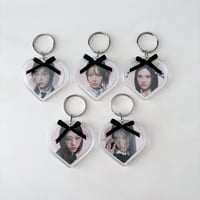 Image 4 of kpop heart keychains