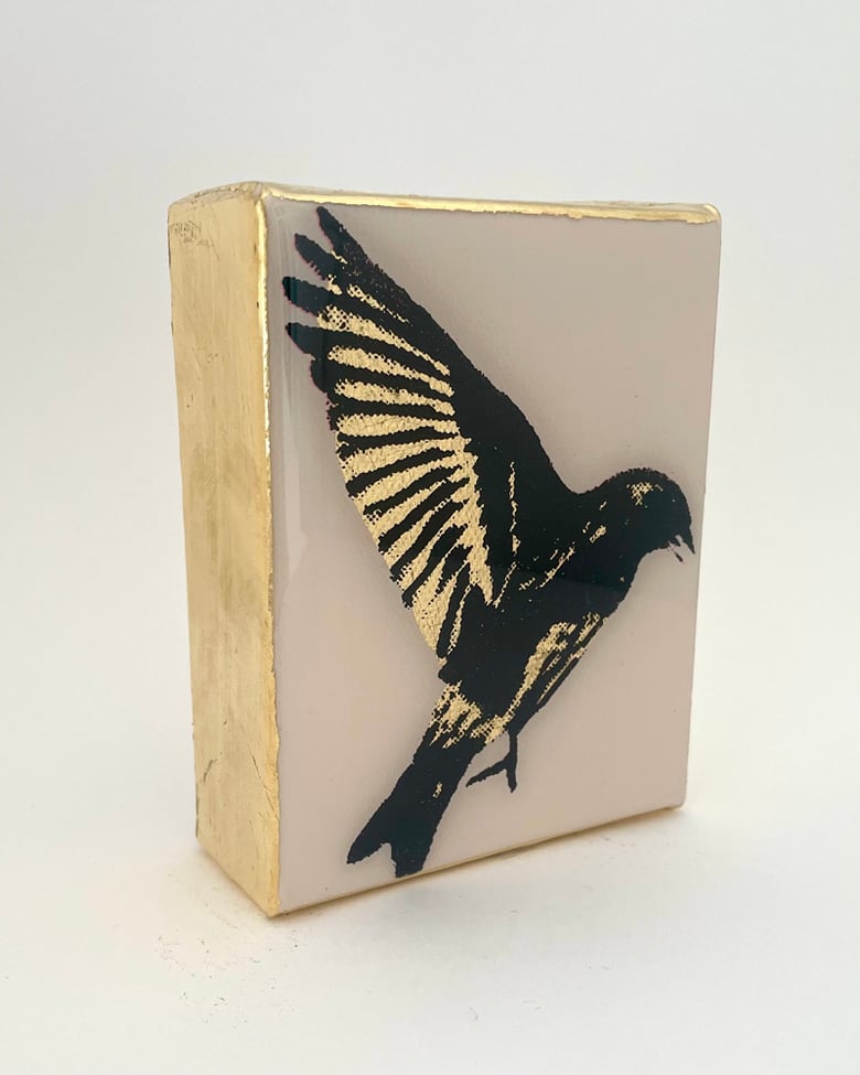 Image of Golden Bird Black/White/Gold leaf 