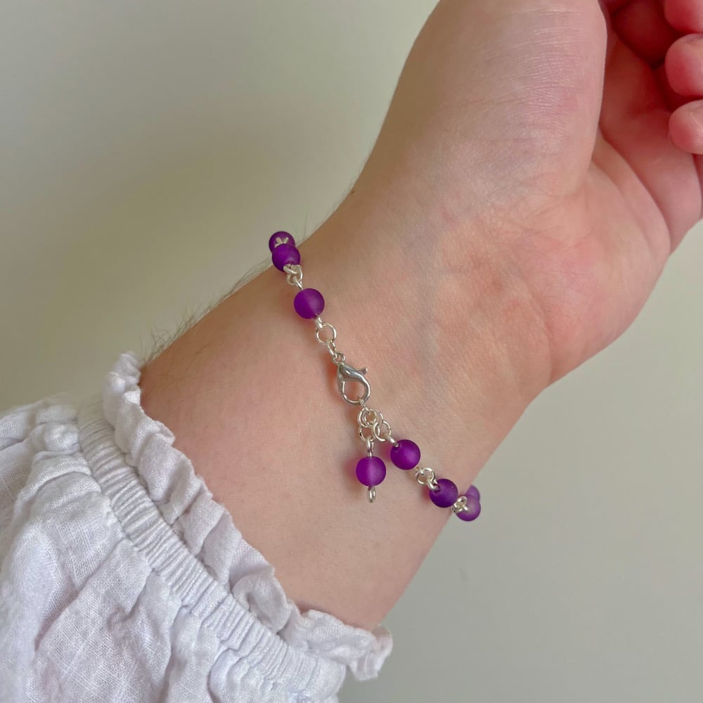 Image of hand-beaded chain bracelet