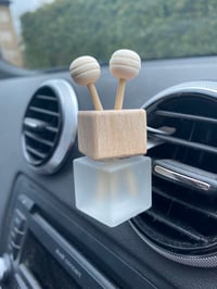 Image 2 of Car diffuser 