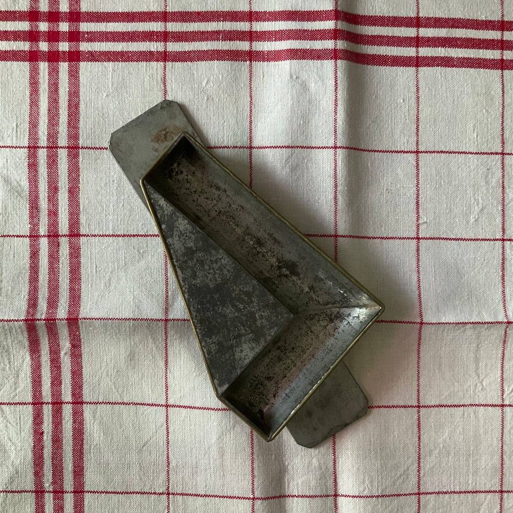 Image of L Chocolate Mould